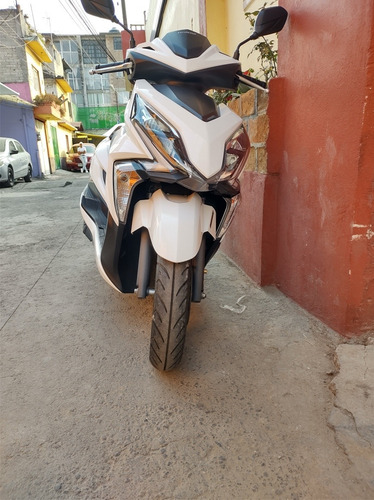 Imagen 3 de 5 de Honda Elite