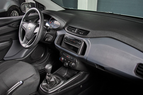 Imagen 12 de 15 de Chevrolet Onix 1.4 Joy Ls 2021