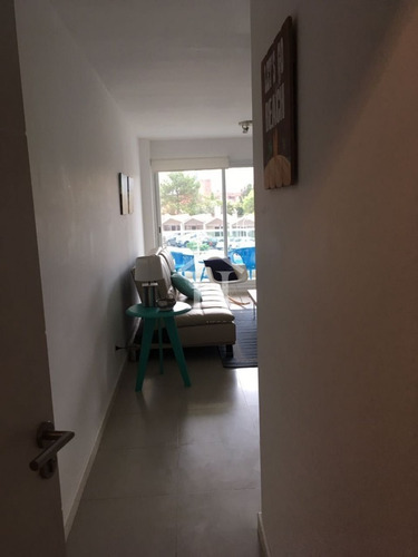 Se Vende Apartamento En Edificio Botavara- Ref: 217