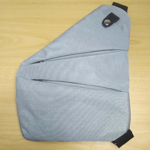 Imagen 4 de 5 de Mochila Antirrobo Cruzada Viaje Oculta Delgada Morral Hombre