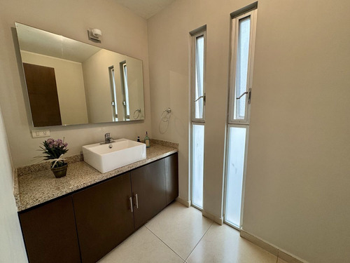 Cómoda Casa De Una Planta- Lomas De Juriquilla