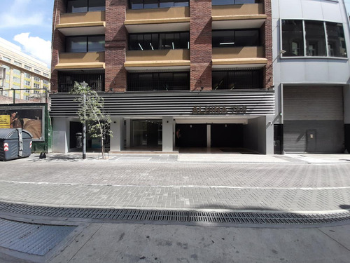 Oficina En Venta - 700 M2 - Centro Incluye 13 Cocheras Fijas