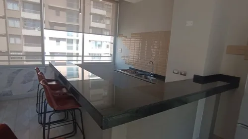 Como Nuevo, A Pasos De Metro El Llano Y San Miguel.