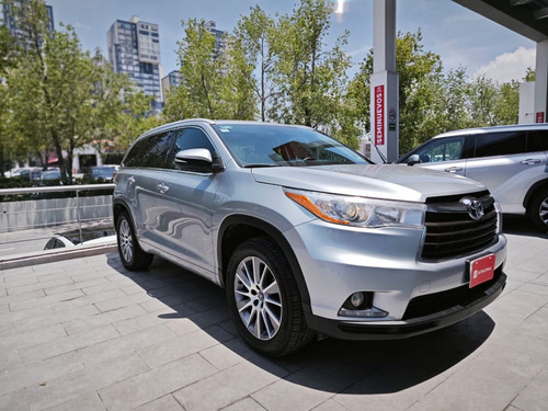 Toyota Highlander 3.5 Limited Panoramic Roof At