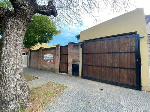 Victoria. Casa Sobre Lote De 300m2. Real Oportunidad.