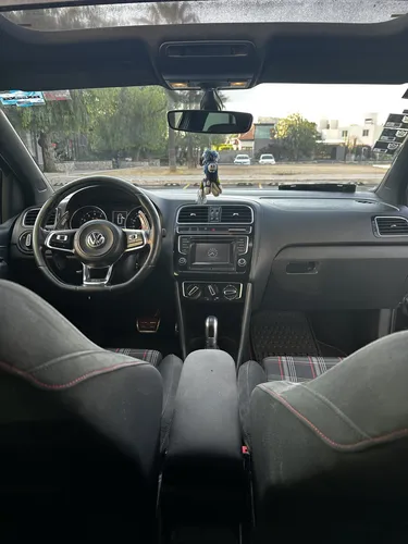 Volkswagen Polo GTI 1.8 Tsi At