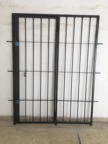 Puerta Reja 16mm + Ventana S25 150x200