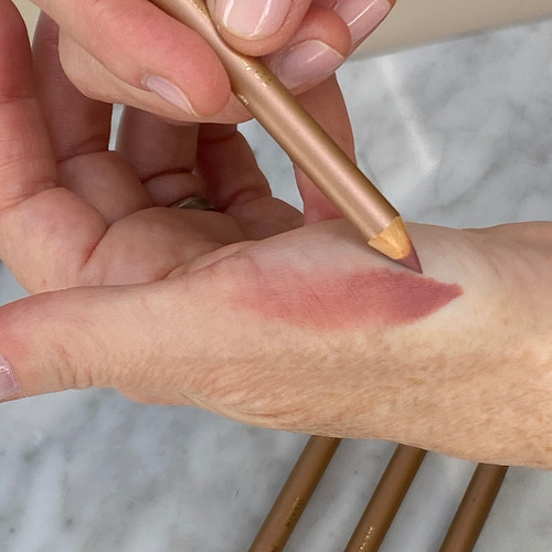 Lápiz Labial Delineador Mate Regina