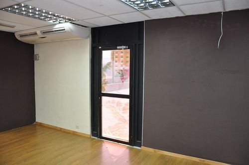 Imagen 7 de 11 de Local Para Oficina, Edificio Torre Trebol, Lomas Del Este, Alquila: Inmobiliaria Manrivoli Telef 0424-4350491
