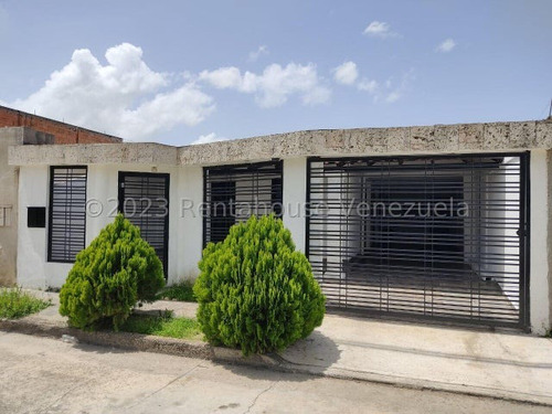 Ecl Rent A House Vende Moderna Casa Urb La Ciudadela Cagua #24-3693