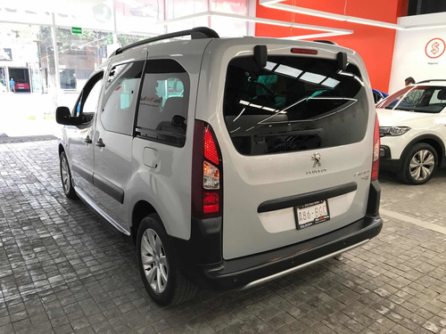 Imagen 3 de 14 de Peugeot Partner Tepee 2019 1.6 Outdoor 7 Pas. Mt