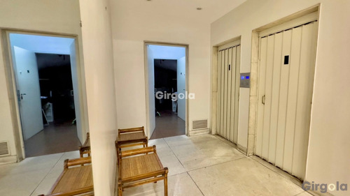 Venta Departamento Monoambiente Muy Luminoso En Recoleta