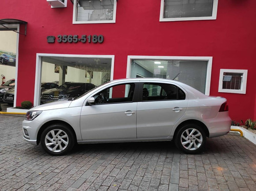 Imagem 3 de 15 de Volkswagen Voyage 1.6 16v Msi Totalflex 4p Automático