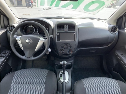 Nissan Versa 1.6 16v Flex V-drive Manual
