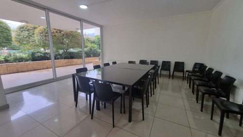 Estupendo Y Amplio Departamento Con Ubicación Privilegiada