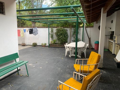 Gran Dúplex Con Amplio Patio En Costa Azul