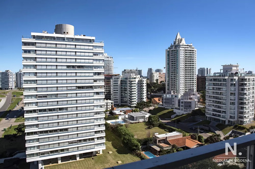 Vende Apartamento De 3 Dormitorios En Tiburon , Punta Del Este