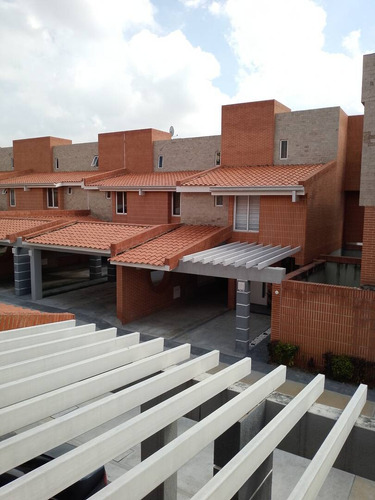 210924 Am* Venta De Townhouse Terrazas De Camoruco 