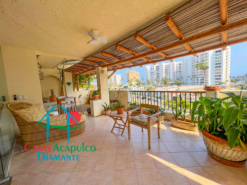 Cad Villas Kimberley 1503. Terraza Con Vista A La Av. Costera De Las Palmas