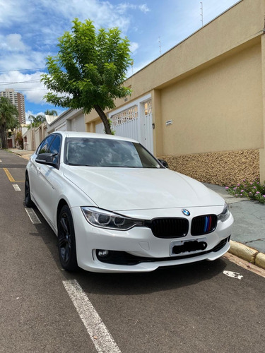 Imagem 1 de 3 de Bmw 320i