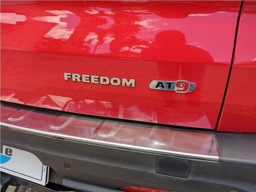 Imagem 8 de 13 de Fiat Toro 2.0 16v Turbo Diesel Freedom 4wd At9