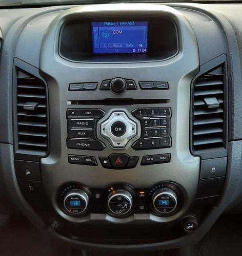 Imagem 10 de 15 de Ranger Limited 3.2 4x4 Cd Diesel 2014 (super Promoção!!)