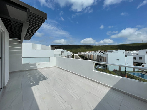 Imagen 15 de 18 de Casa En Venta Con Roof Garden En La Zona De Paseo San Junipero, Queretaro