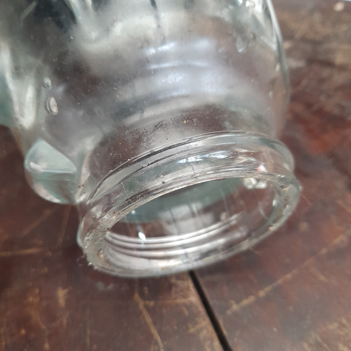 Imagem 4 de 10 de Copo De Vidro Pra Liquidificador Oster Usado Com Tampa Ler