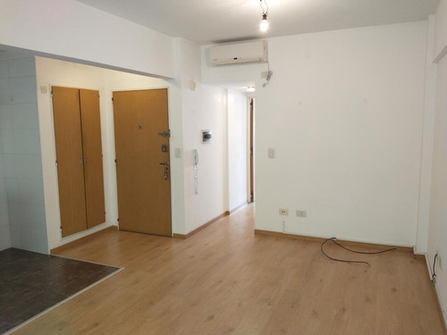 Imagen 8 de 13 de Excelente Departamento 2 Ambientes Nuevo Con Cochera. Apto Profesional. Impecable! - Olivos