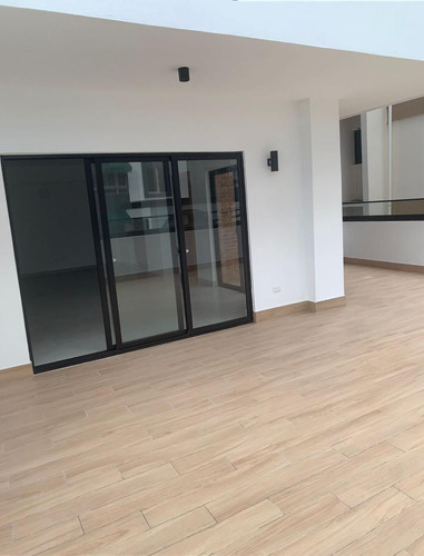 Apartamento Venta 2da Con Terraza A Estrenar