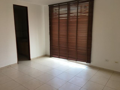 Imagen 8 de 14 de Se Alquila Apartamento En Punta Pacífica.