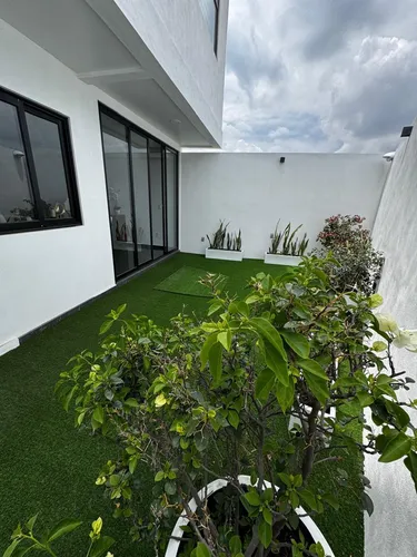 Casa En Venta En Villas Zacango, Metepec: Oportunidad En Zona Residencial