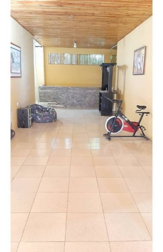 Imagen 5 de 14 de Se Vende Bella Y Amplia Casa En Guigue Con Local Comercial
