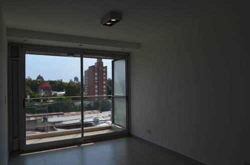 Imagen 4 de 10 de Monoambiente Con Balcón Y Terraza