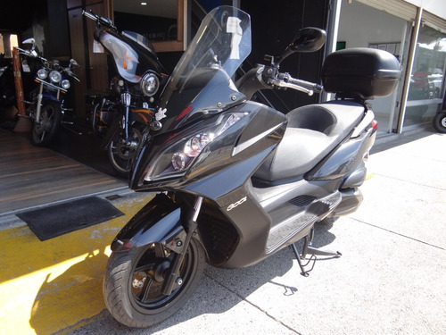 Kymco Downtown 300