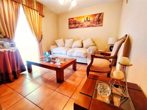 Imagen 2 de 12 de Casa En Venta De 3 Dorm. En Peñalolén