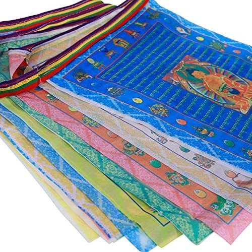 Imagen 4 de 8 de Banderas Tibetanas De Oracion Budista Al Aire Libre, Patron
