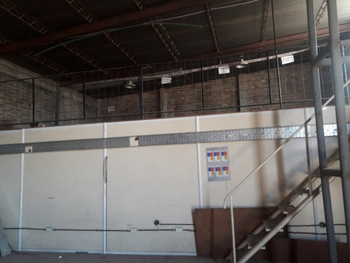 Galpones En Venta En Acceso Sur. Ruta 40. Mendoza