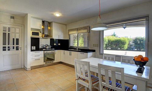 Imagen 3 de 30 de Venta Casa Barrio Talar Del Lago I Tigre, 5 Amb