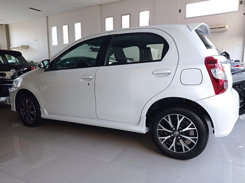 Imagen 4 de 4 de Toyota Etios Xls At