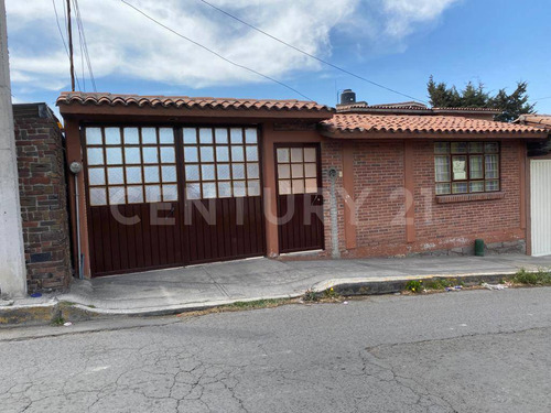 Casa En Renta En Almoloya De Juárez Centro, Almoloya De Juárez, Estado De México