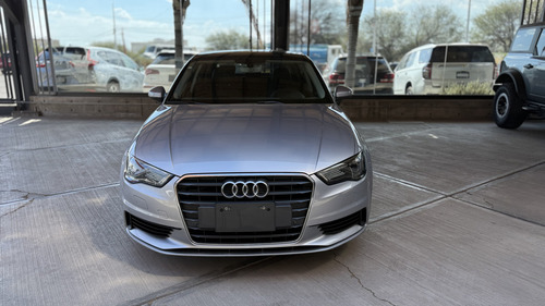 Audi A3 1.8 Sedán Attraction At