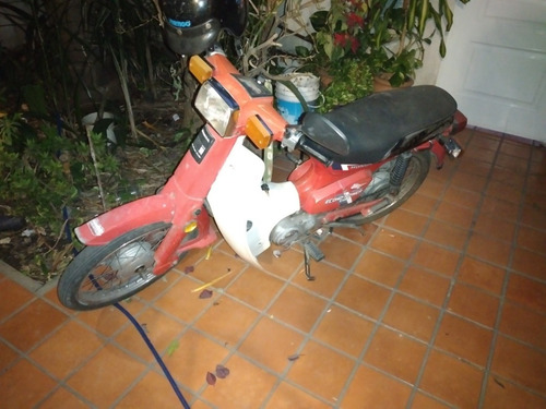Imagen 3 de 4 de Honda C90 Original / Deluxe 1994