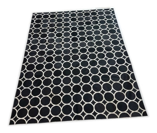 Imagen 2 de 6 de Alfombra Cuero Pelo Patch 1.8 X 2.4m Circulo Blanco Negro