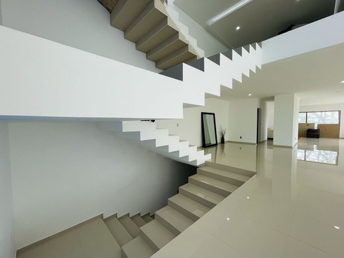 Imagen 10 de 30 de Casa Estilo Minimalista En Venta, Fincas De Sayavedra. Atiza