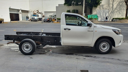 Imagen 6 de 11 de Toyota Hilux 2020 2.7 Cabina Sencilla Mt