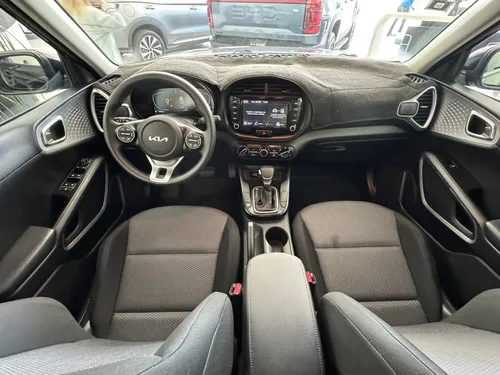 Kia Soul 5p LX L4/1.6 Aut