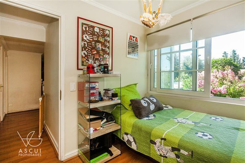 Casa En Venta De 4 Dorm. En Lo Barnechea