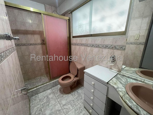 Se Vende Bello Apartamento En Sabta Paula Mls 25-20610
