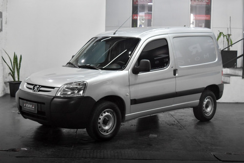 Imagen 6 de 13 de Peugeot Partner Confort 1.6 Hdi 2019 Diesel Color Gris Impec